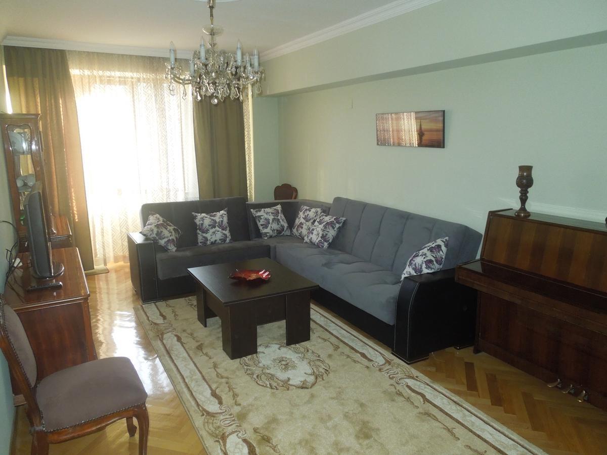 Nellie'S Apartment Batumi Eksteriør bilde